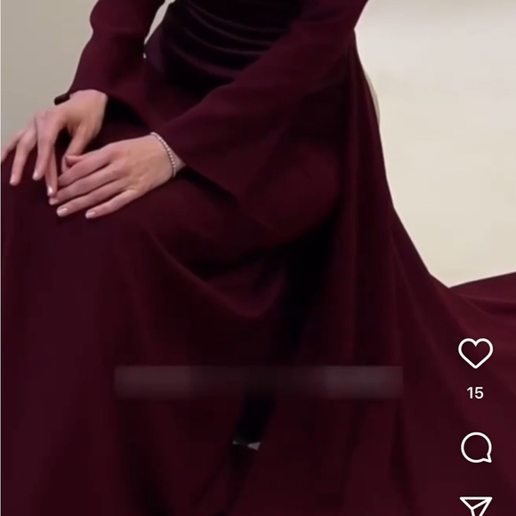Elegant Burgundy Long Sleeve Dresses - Picture 4 of 10